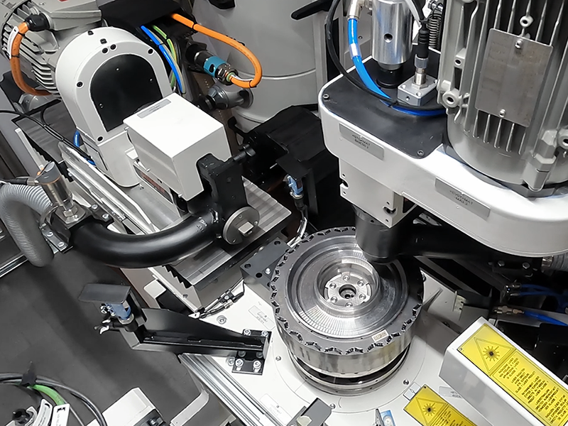Electric motor – correction by milling or radial drilling